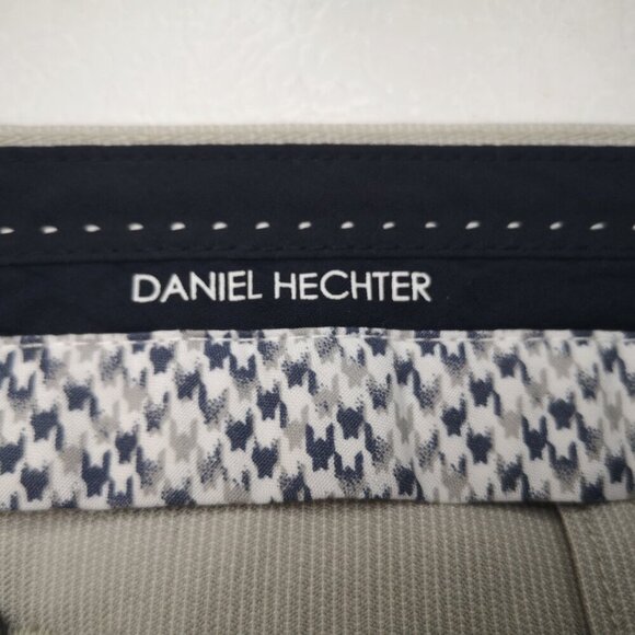 Daniel Hechter Men's Size 34/32 Light Grey Straight Legs Flat Front Pants - Picture 3 of 14